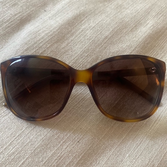 Marc Jacob’s sunglasses main image 2